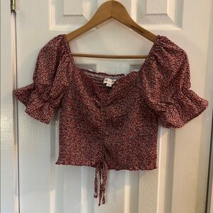 She + Sky Floral Crop Top - puff sleeves , ruched bodice - Size M